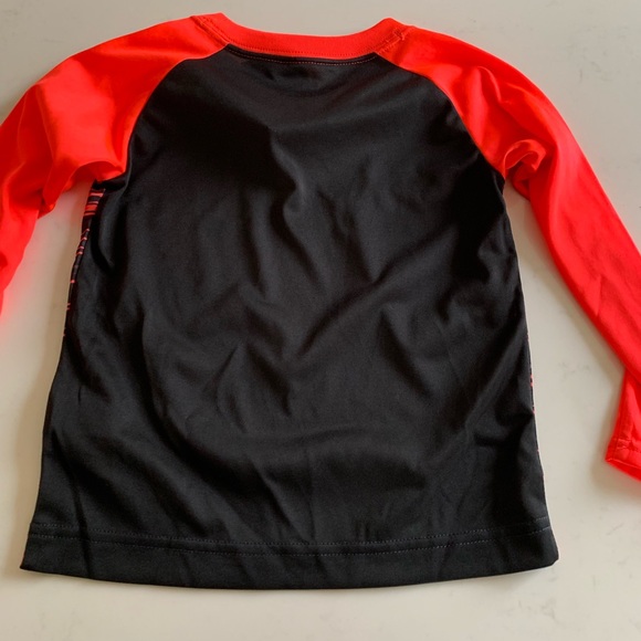 Nike kids dri-fit stay cool shirt - Picture 4 of 4